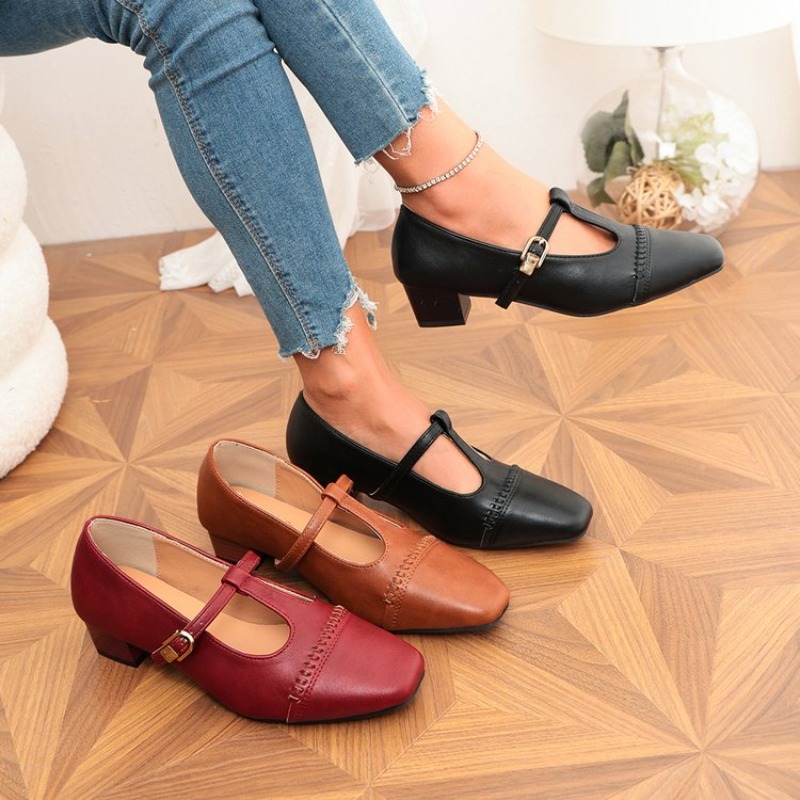 Women Fashion Model - Sepatu wanita model baru 2026, warna