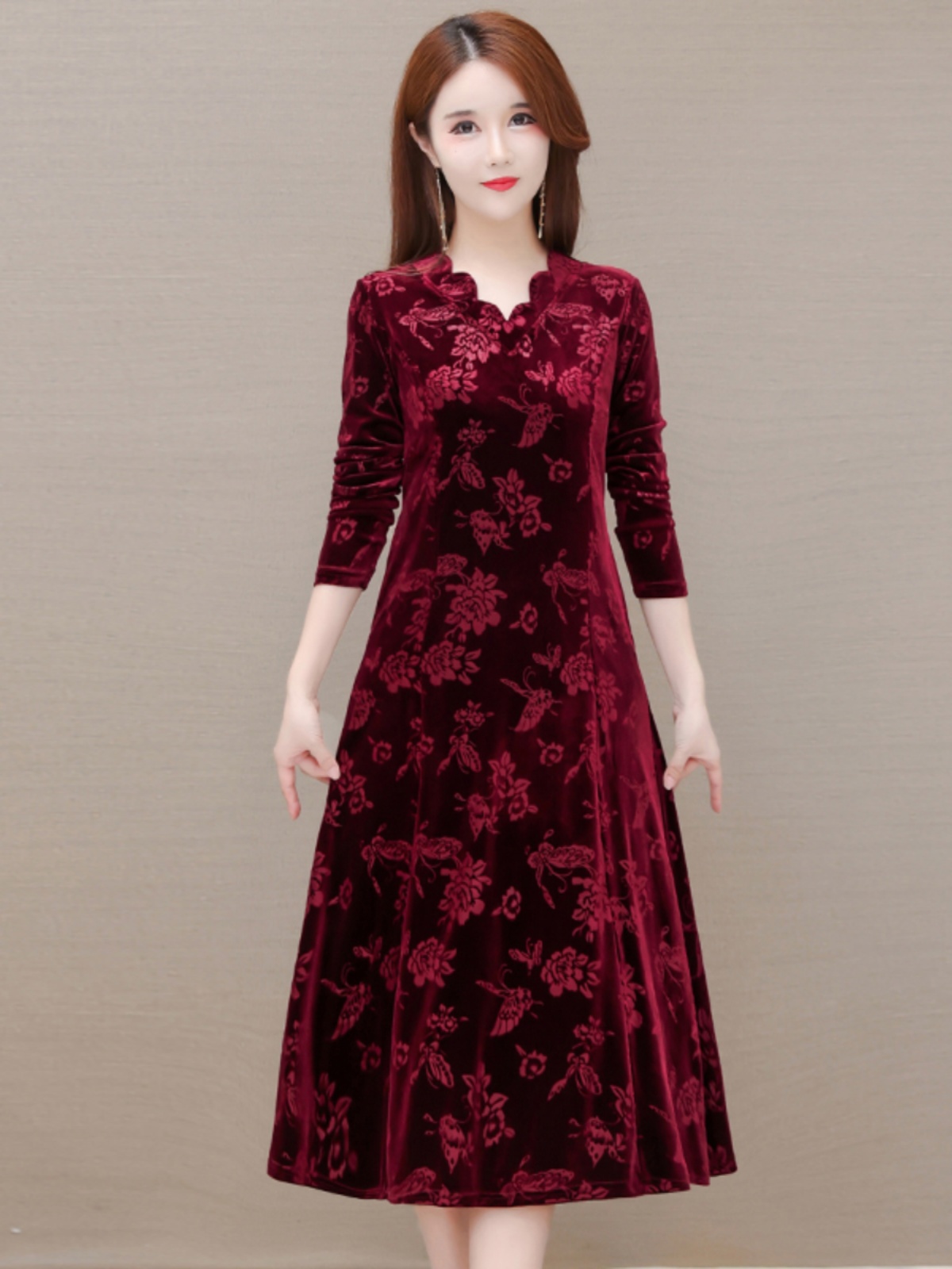 Women Fashion Over 60 - Gaun Beludru Elegan Kerah V Rok