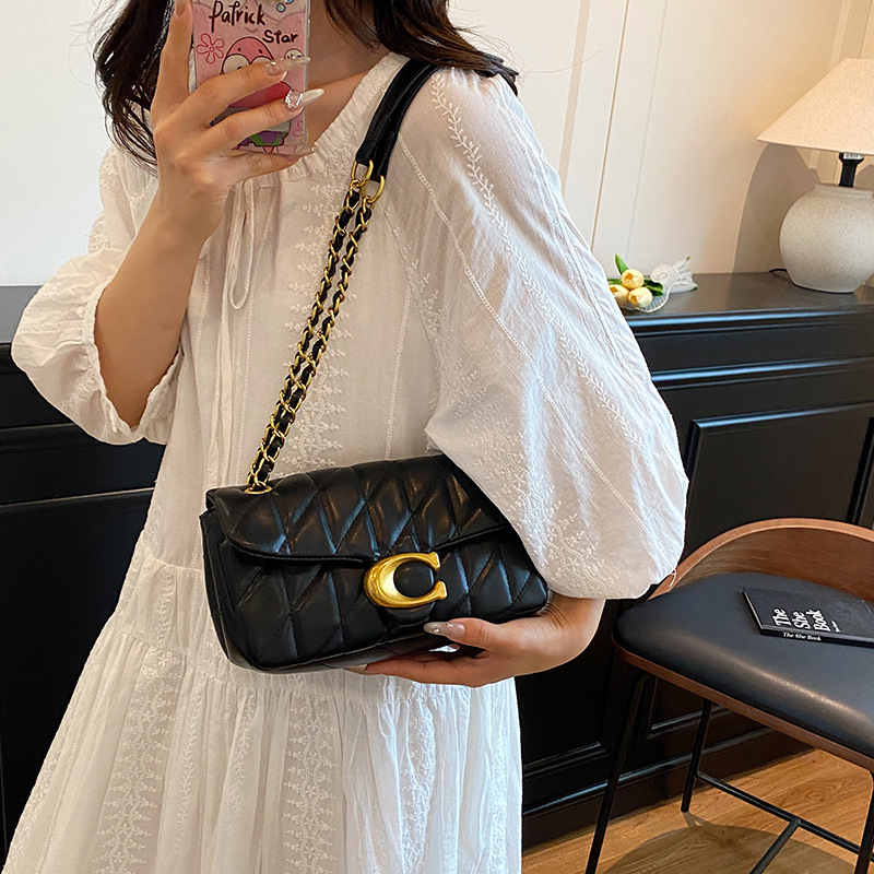 Tas Selempang Kulit Wanita Mod - Women Fashion Logo Design ulasan dan harga