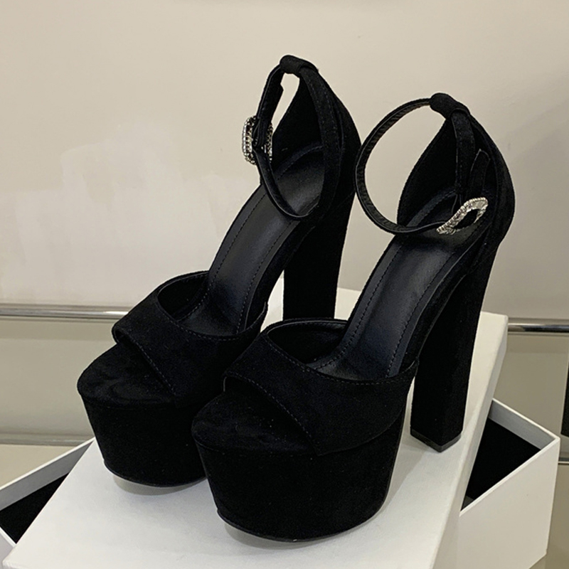Sepatu Sandal Platform Tinggi  - Women Fashion Model ulasan dan harga