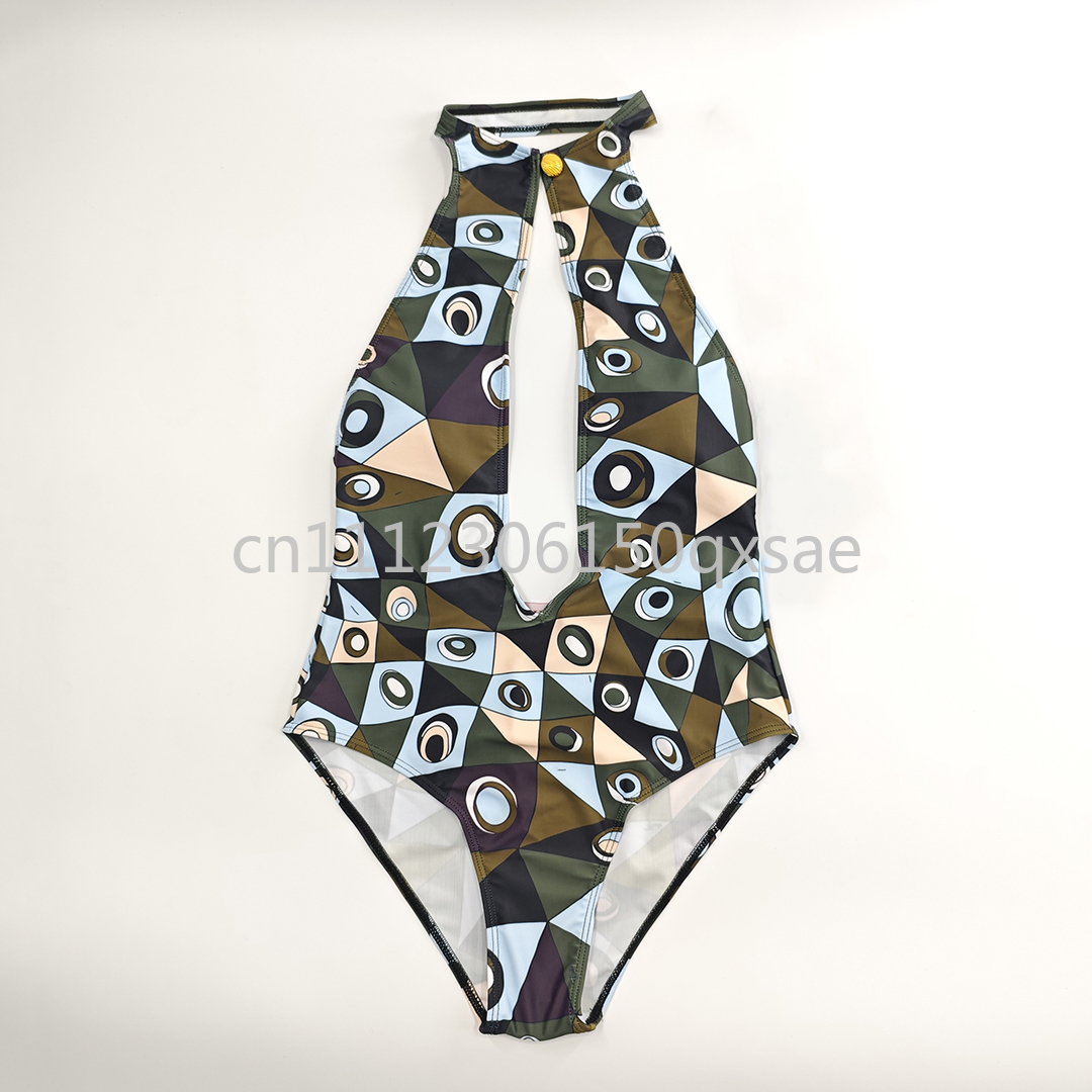 Desain Fashion Pakaian Renang  - Women Fashion Logo Design ulasan dan harga