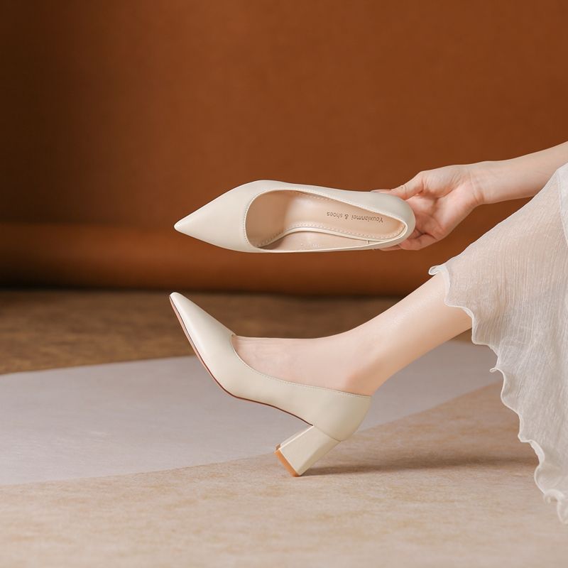 Sepatu kerja hak tebal mengkil - Women Fashion Model ulasan dan harga