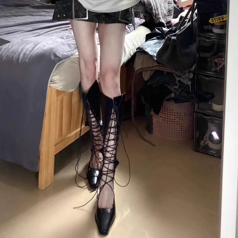 Sepatu Wanita Gotik Sepatu Bot - Women Fashion Model ulasan dan harga